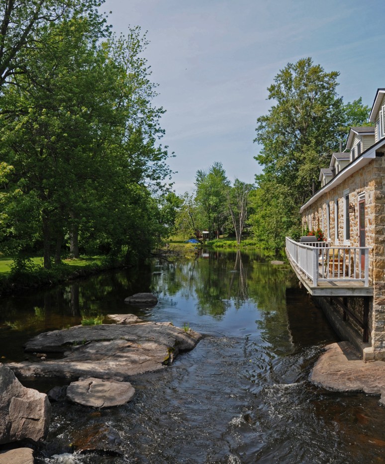 perth12.029_edited-2